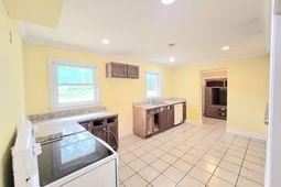 247 Park Drive photo 4