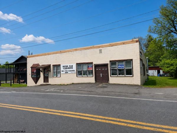 316 11th , Elkins, WV 26241