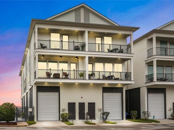 8605 PONTCHARTRAIN Boulevard, Unit 4A, New Orleans, LA 70124