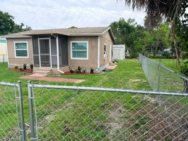 332 Stockton ST, NORTH FORT MYERS, FL 33903