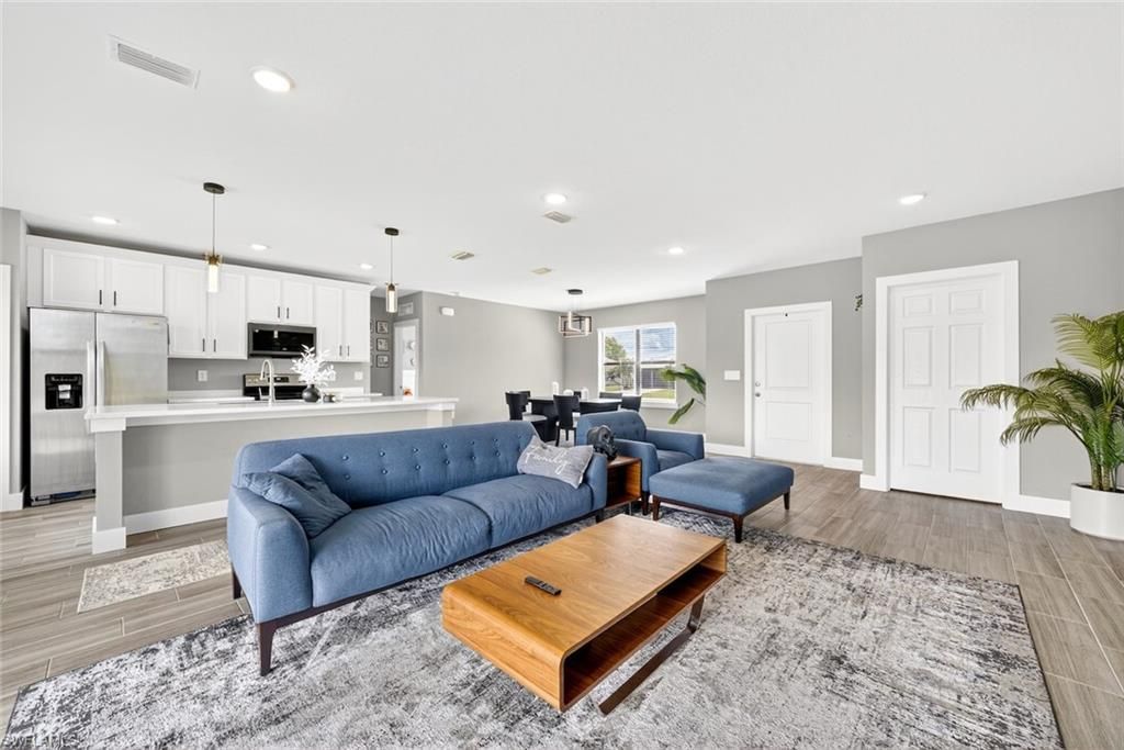 2008 NW 24th Pl, Cape Coral, FL 33993 Photo