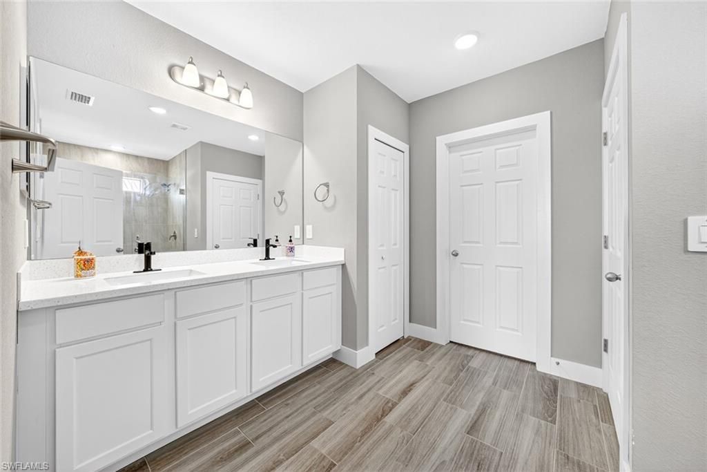 2008 NW 24th Pl, Cape Coral, FL 33993 Photo