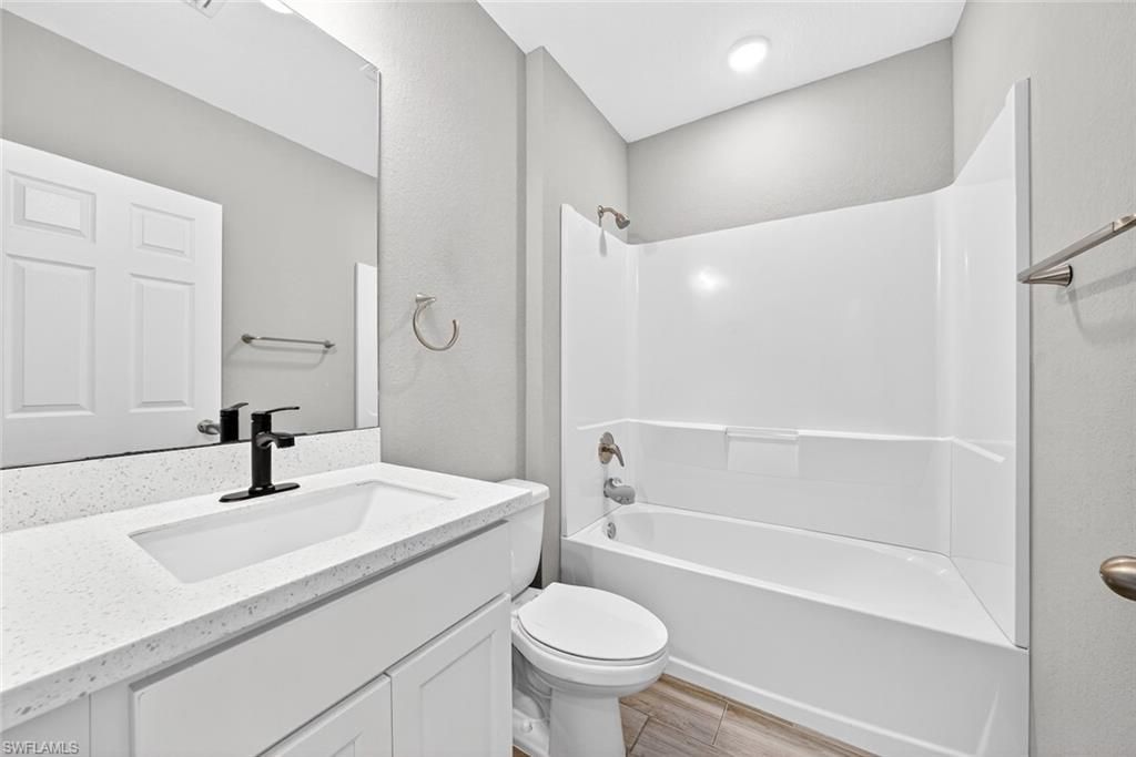 2008 NW 24th Pl, Cape Coral, FL 33993 Photo
