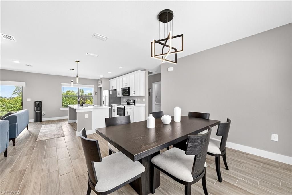 2008 NW 24th Pl, Cape Coral, FL 33993 Photo