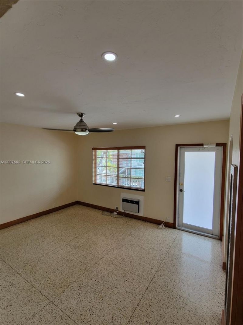 7400 Harding Ave , Unit 15, Miami Beach, FL 33141 Photo