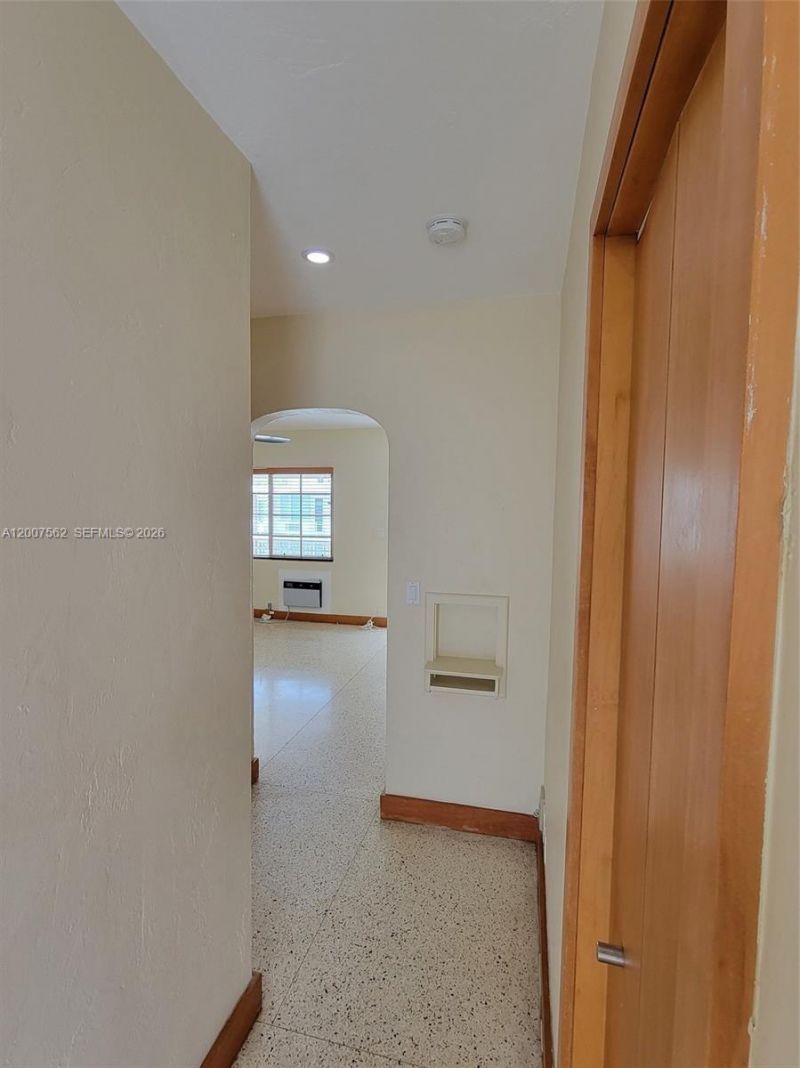 7400 Harding Ave , Unit 15, Miami Beach, FL 33141 Photo