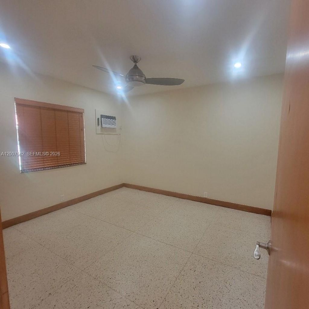 7400 Harding Ave , Unit 15, Miami Beach, FL 33141 Photo