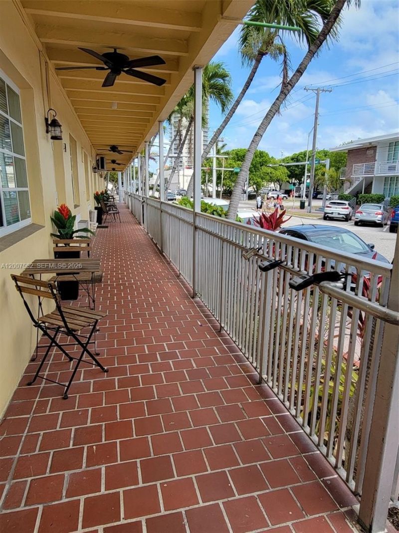 7400 Harding Ave , Unit 15, Miami Beach, FL 33141 Photo