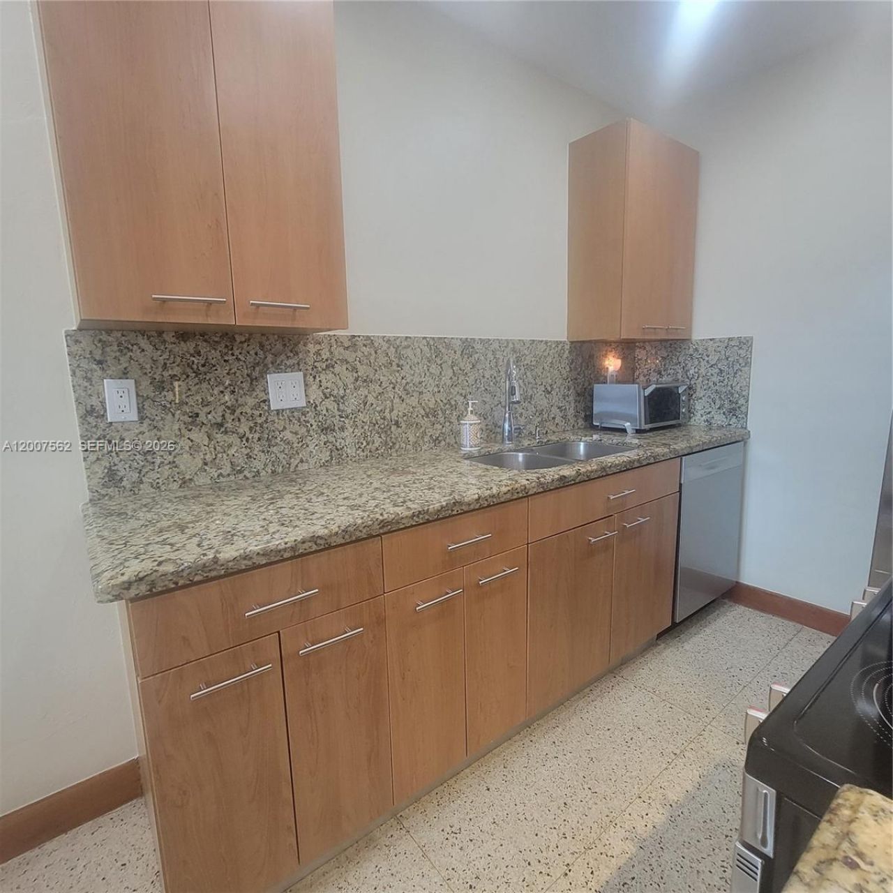 7400 Harding Ave , Unit 15, Miami Beach, FL 33141 Photo