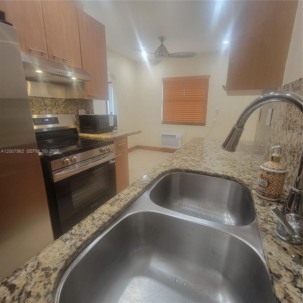 7400 Harding Ave , Unit 15, Miami Beach, FL 33141 Photo