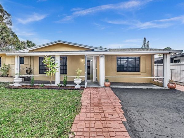1322 SW 26th Ter , Fort Lauderdale, FL 33312