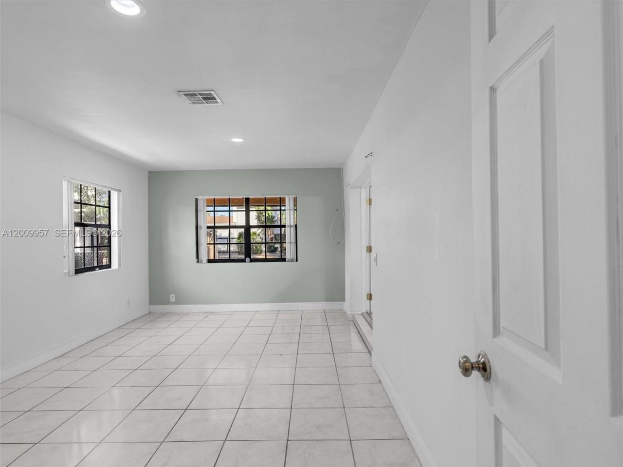 1322 SW 26th Ter, Fort Lauderdale, FL 33312 Photo