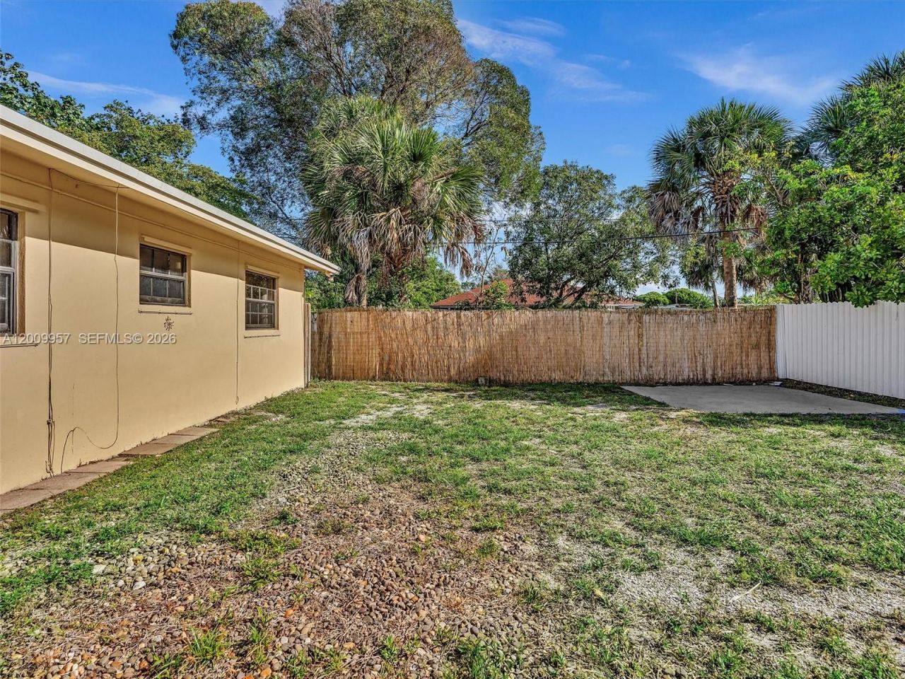 1322 SW 26th Ter, Fort Lauderdale, FL 33312 Photo