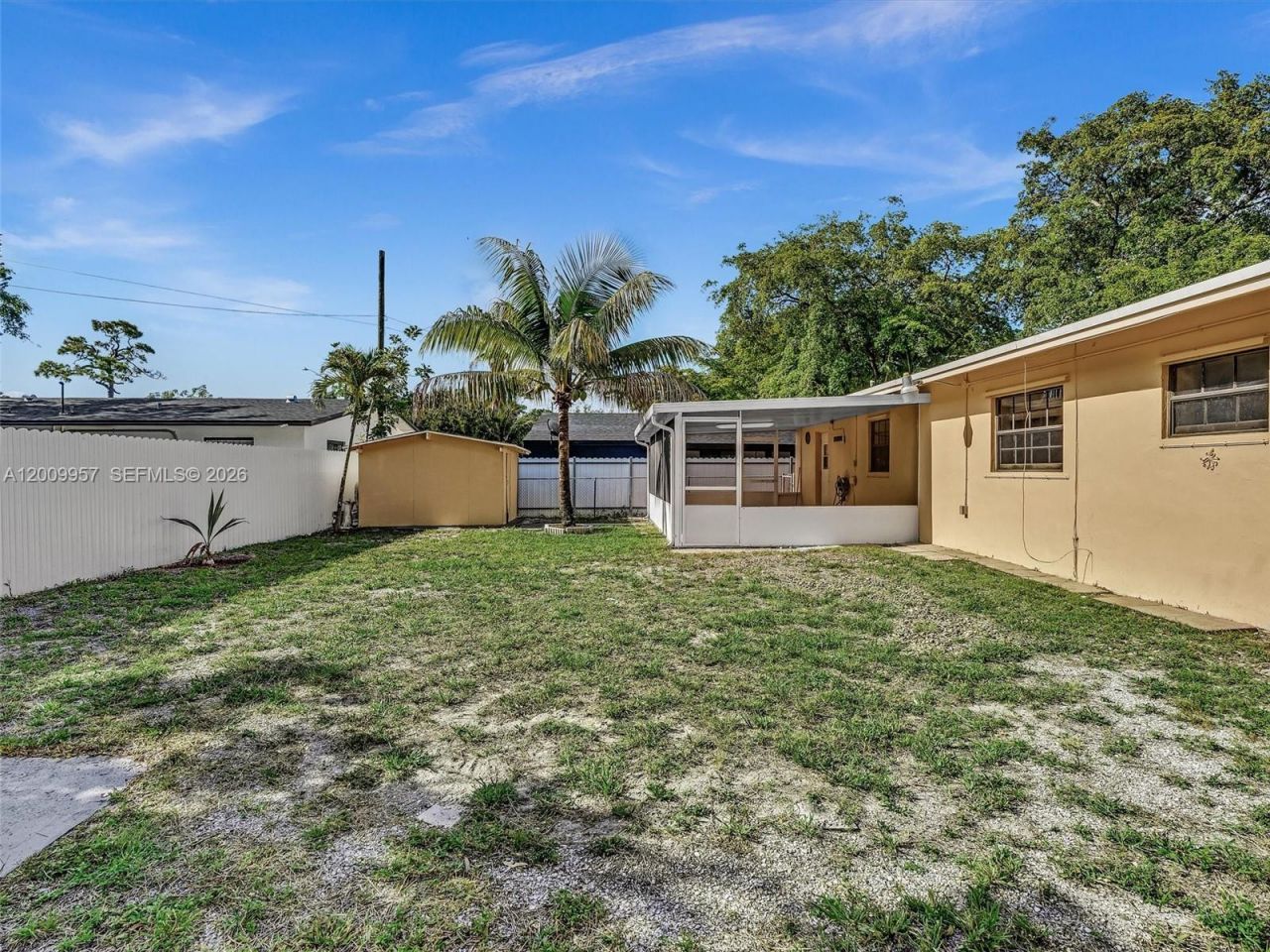 1322 SW 26th Ter, Fort Lauderdale, FL 33312 Photo