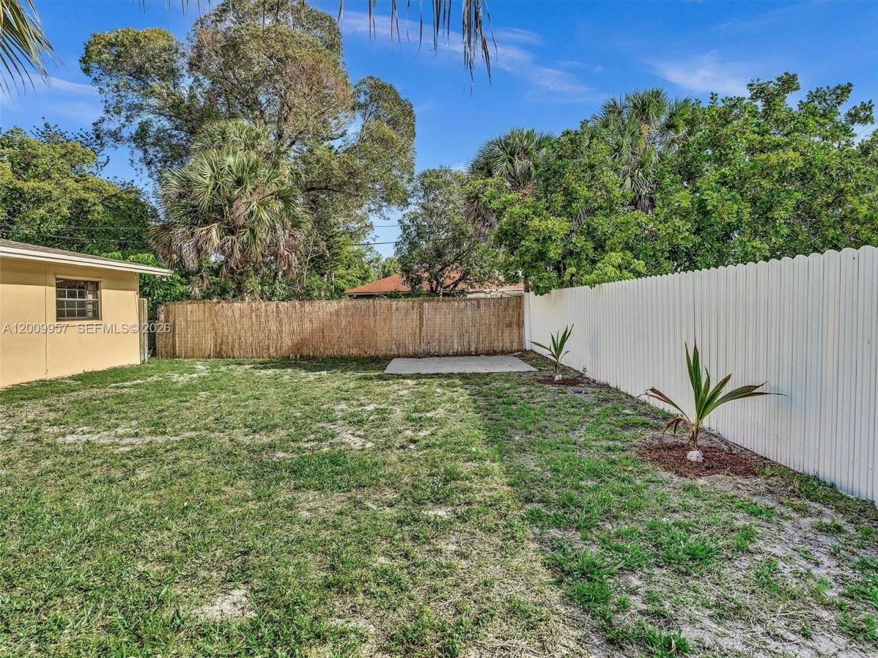 1322 SW 26th Ter, Fort Lauderdale, FL 33312 Photo