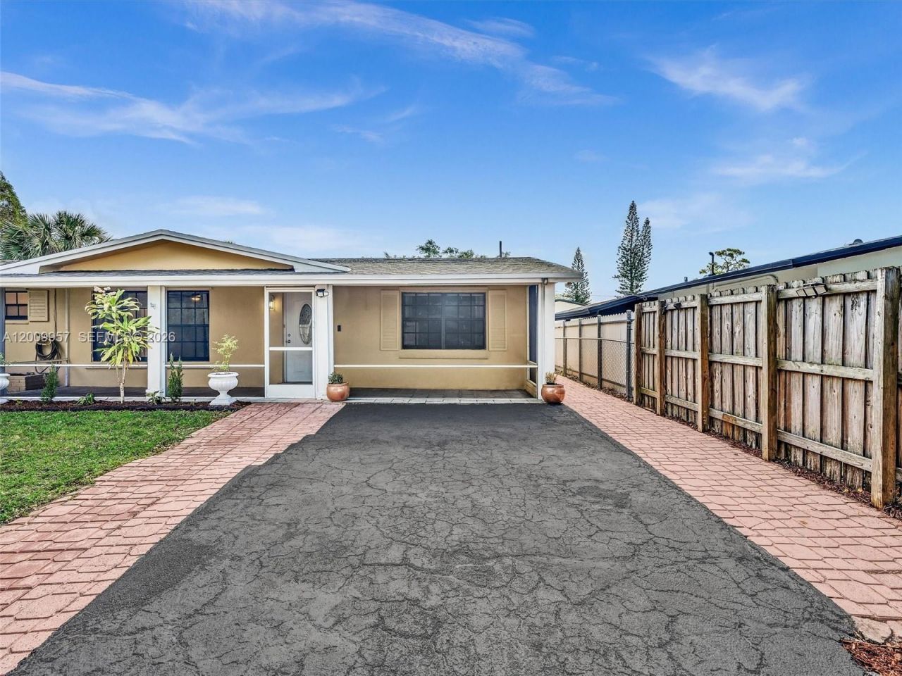 1322 SW 26th Ter, Fort Lauderdale, FL 33312 Photo