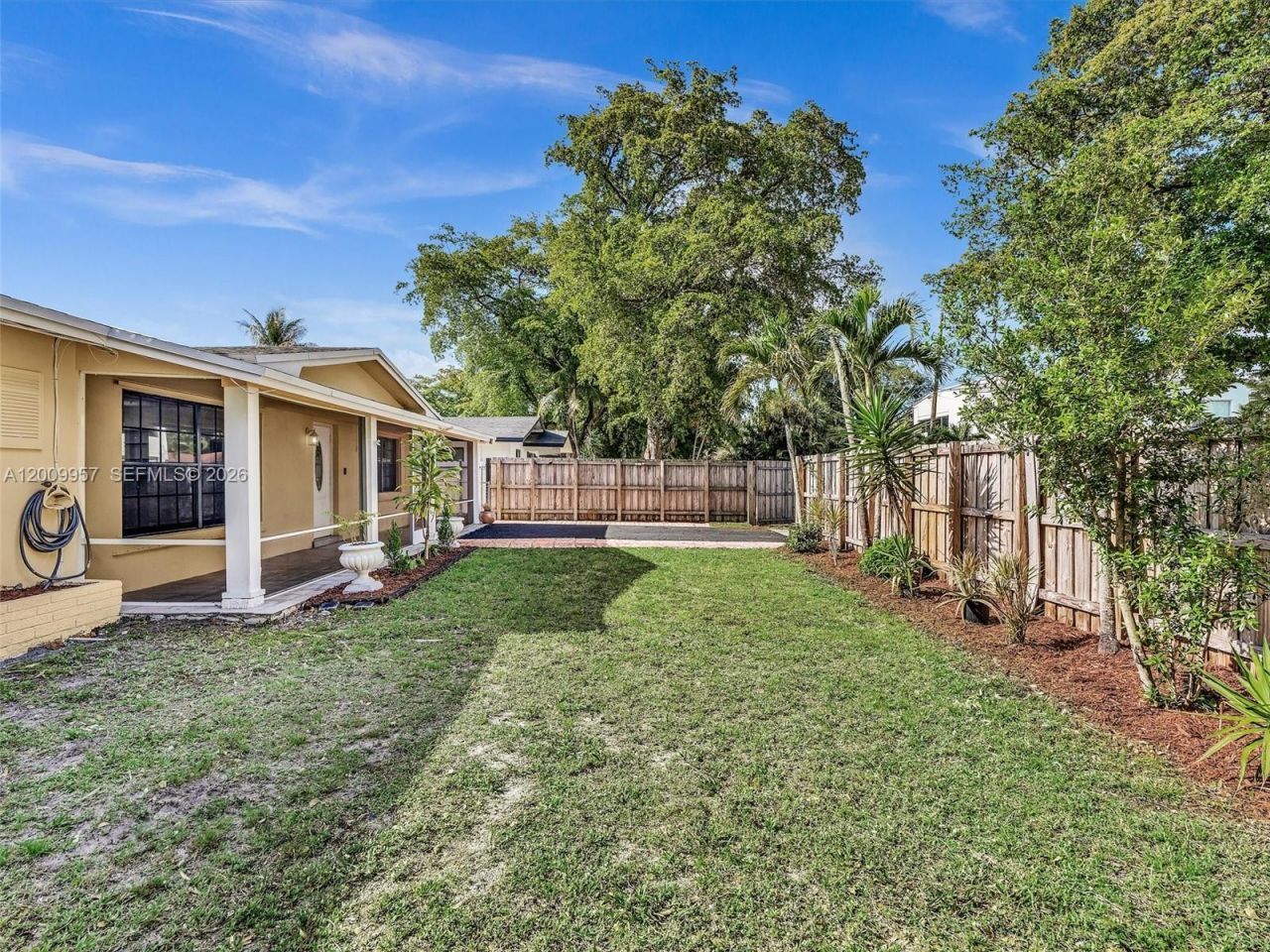 1322 SW 26th Ter, Fort Lauderdale, FL 33312 Photo