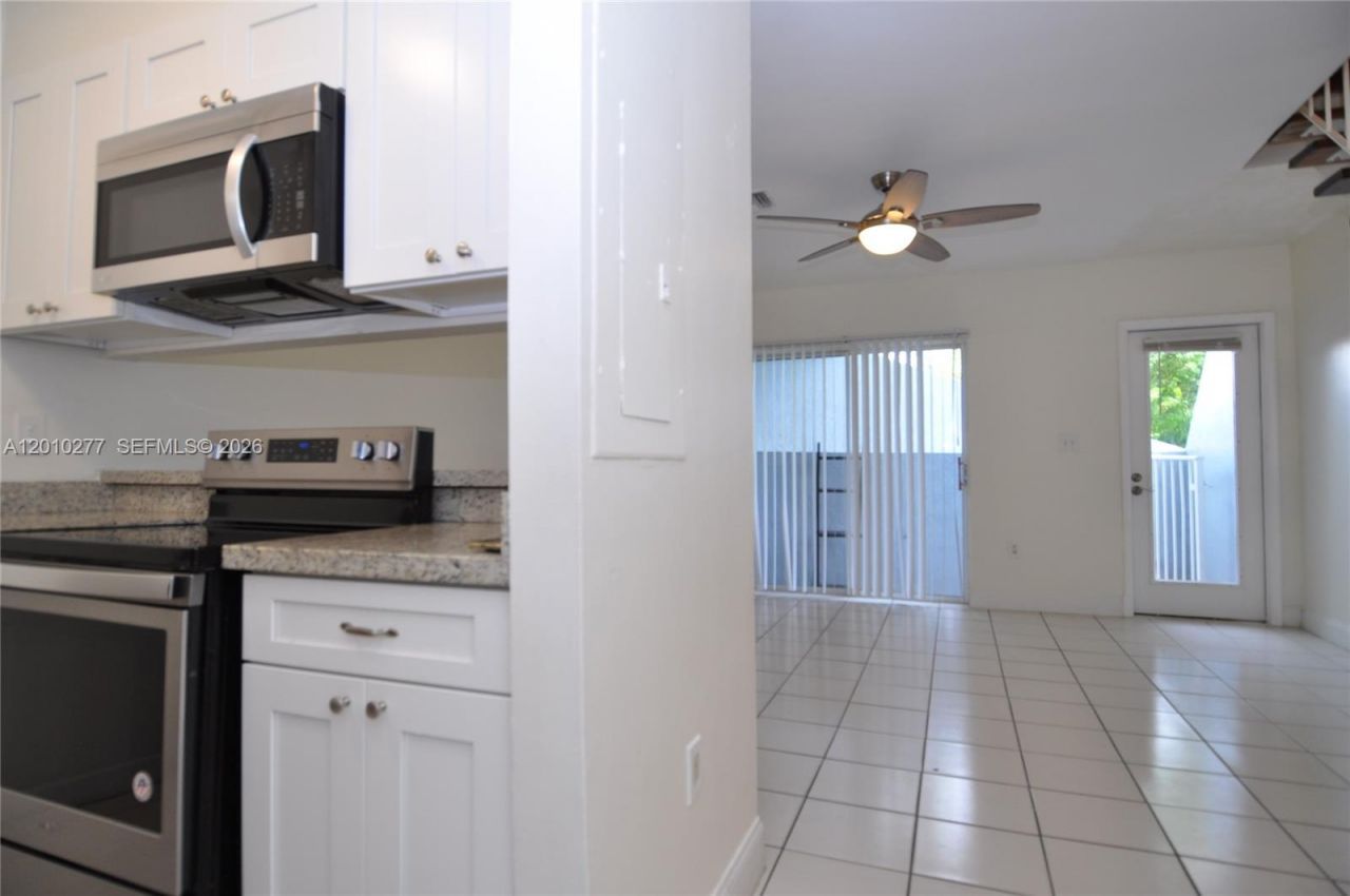 798 N Crandon Blvd , Unit 33-C, Key Biscayne, FL 33149 Photo
