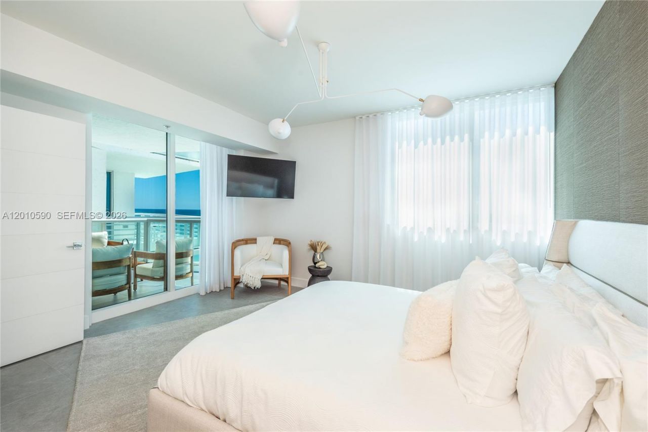 3801 Collins Ave , Unit 1502, Miami Beach, FL 33140 Photo