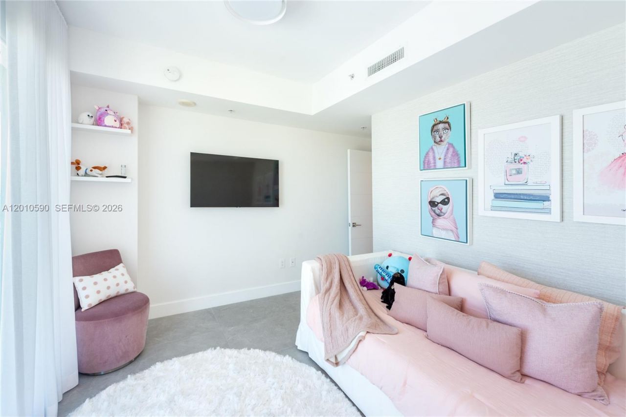 3801 Collins Ave , Unit 1502, Miami Beach, FL 33140 Photo