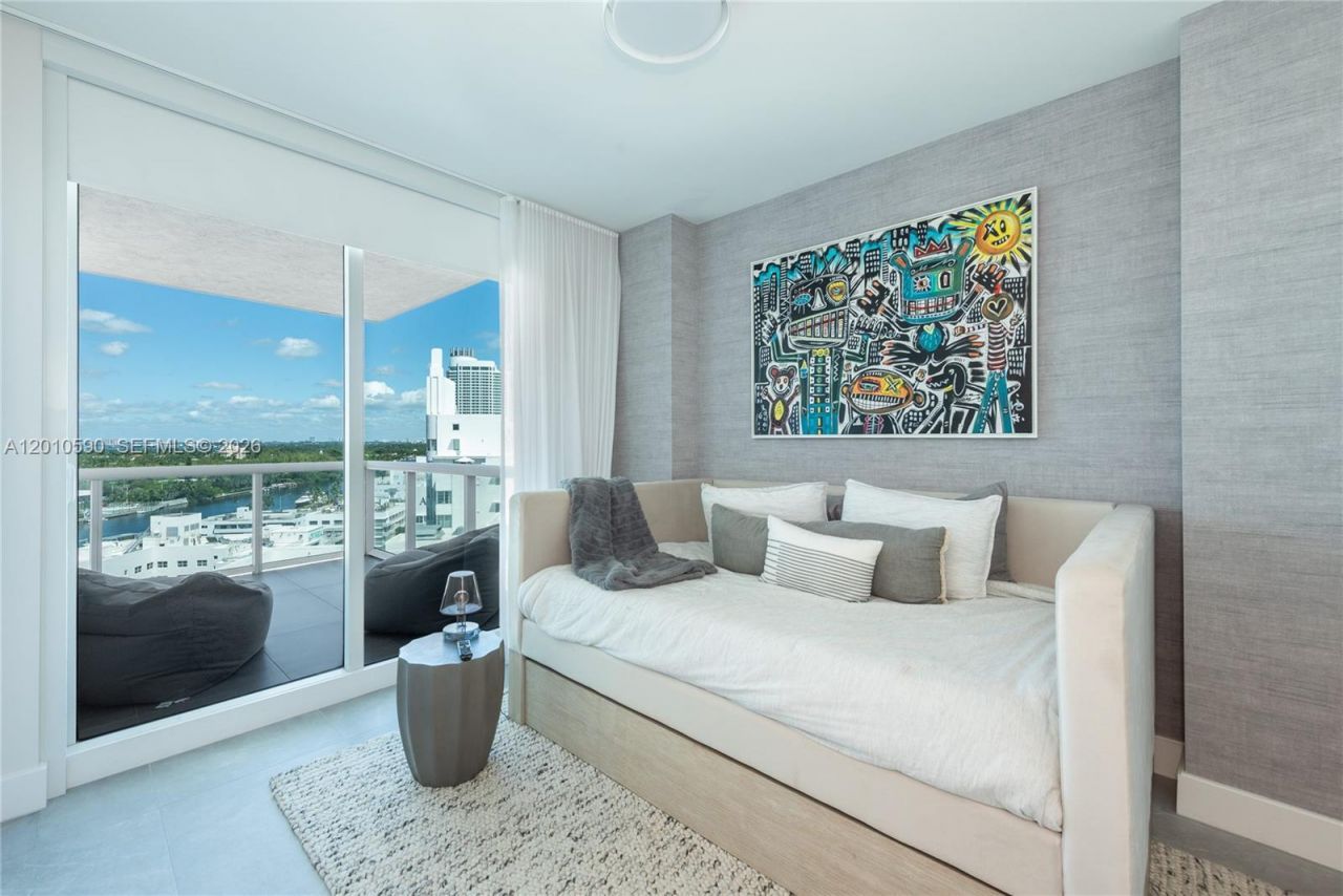 3801 Collins Ave , Unit 1502, Miami Beach, FL 33140 Photo