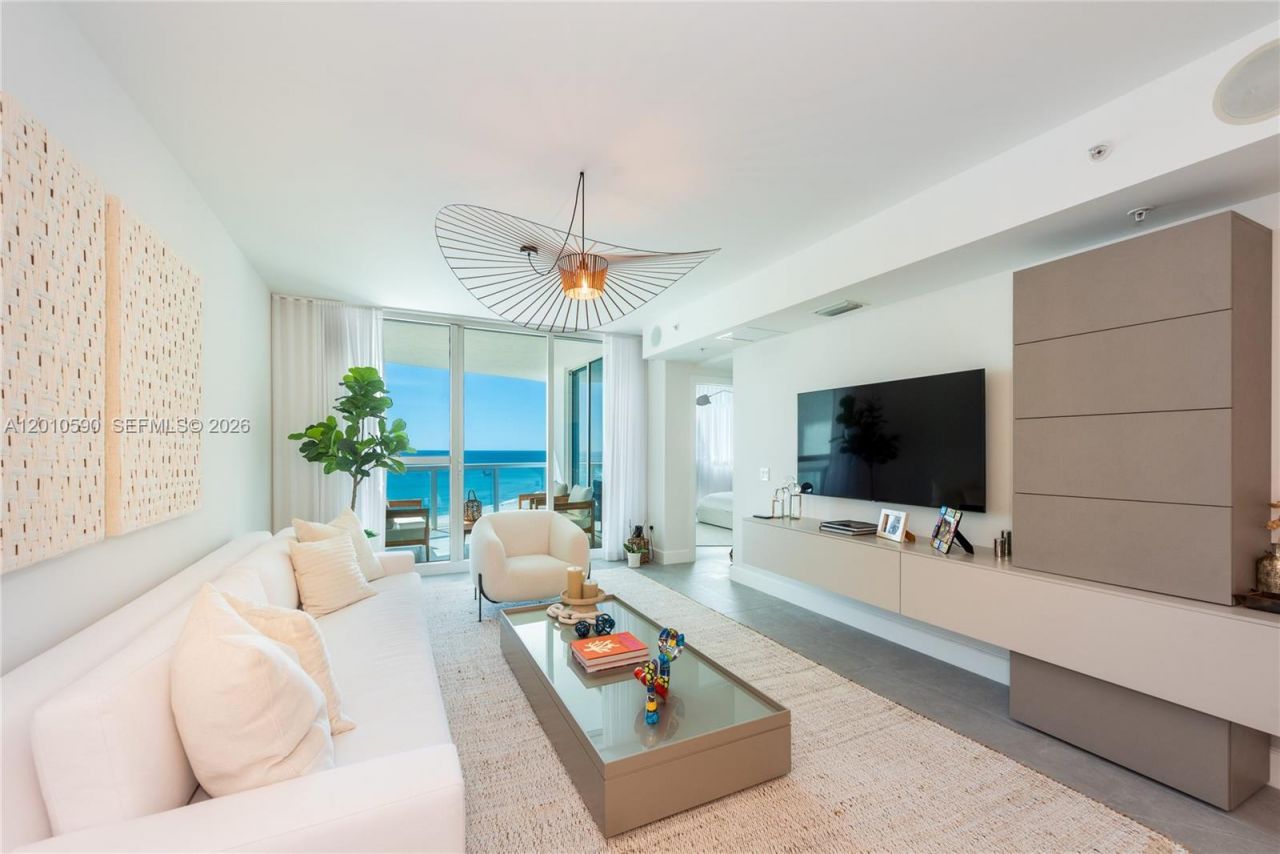 3801 Collins Ave , Unit 1502, Miami Beach, FL 33140 Photo