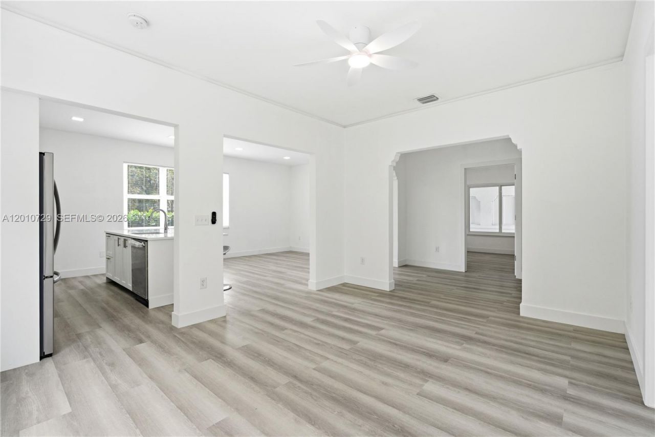 340 NE 125th St , North Miami, FL 33161 Photo