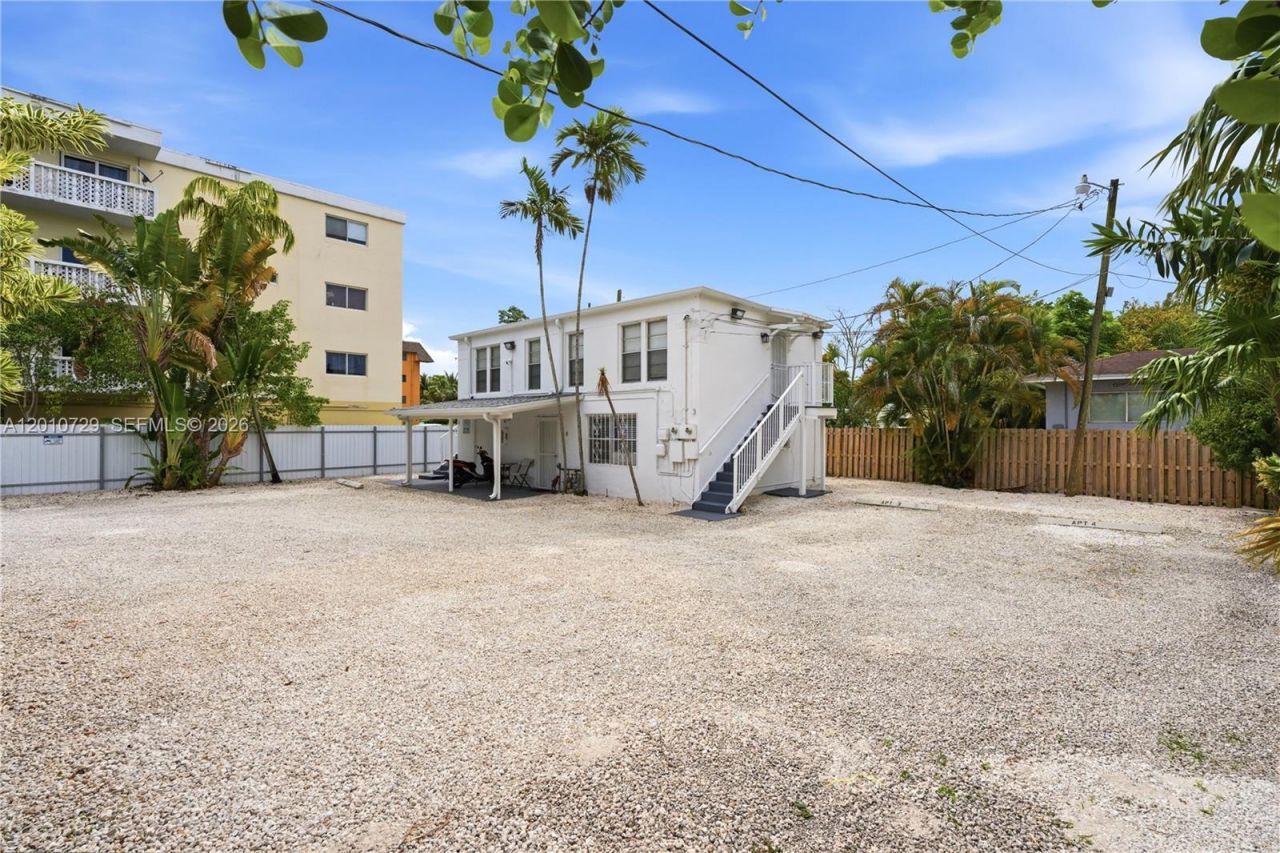 340 NE 125th St , North Miami, FL 33161 Photo