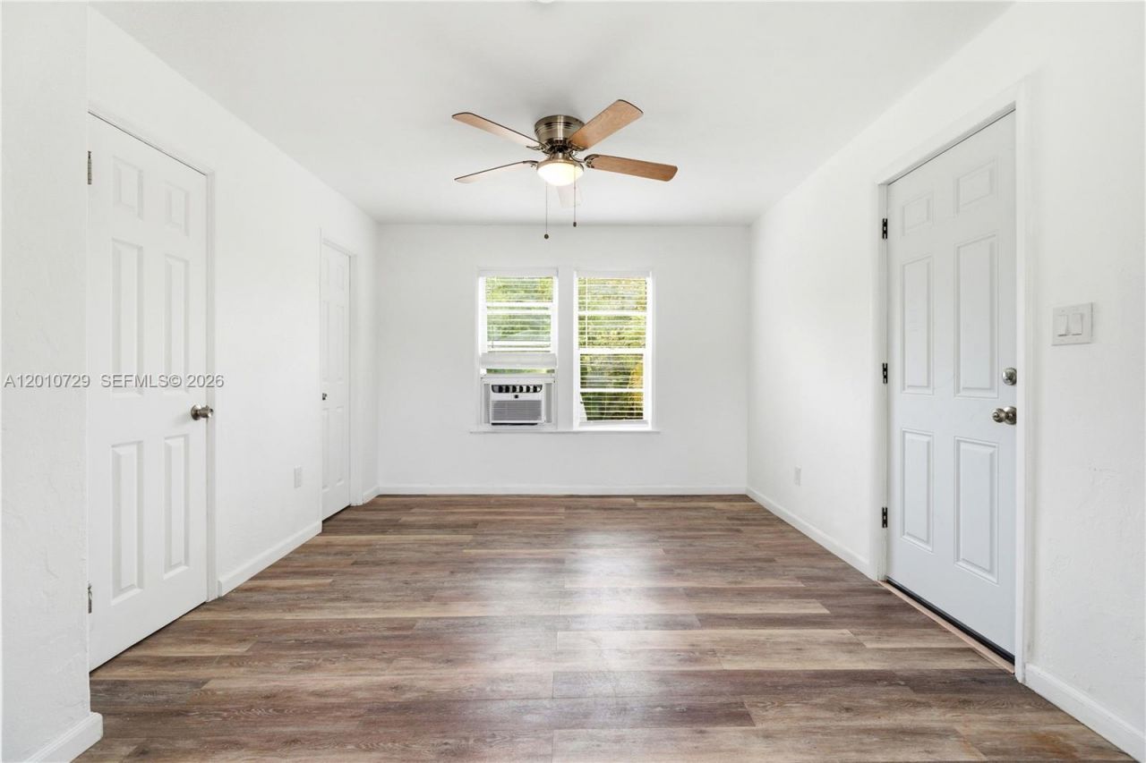 340 NE 125th St , North Miami, FL 33161 Photo