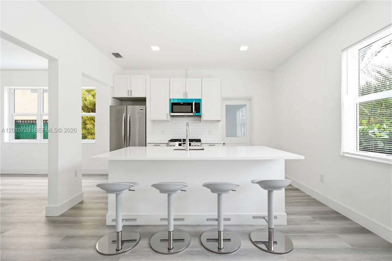 340 NE 125th St , North Miami, FL 33161 Photo