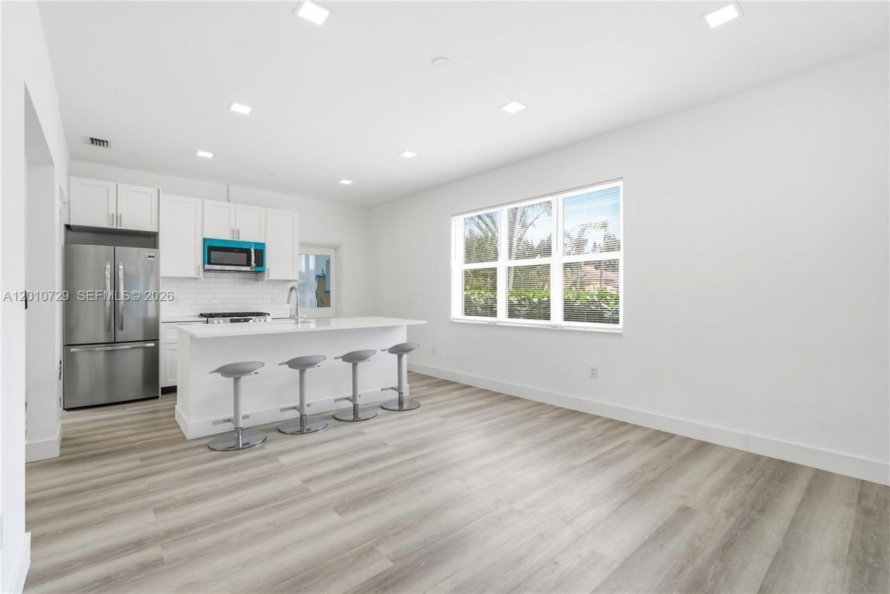 340 NE 125th St , North Miami, FL 33161 Photo