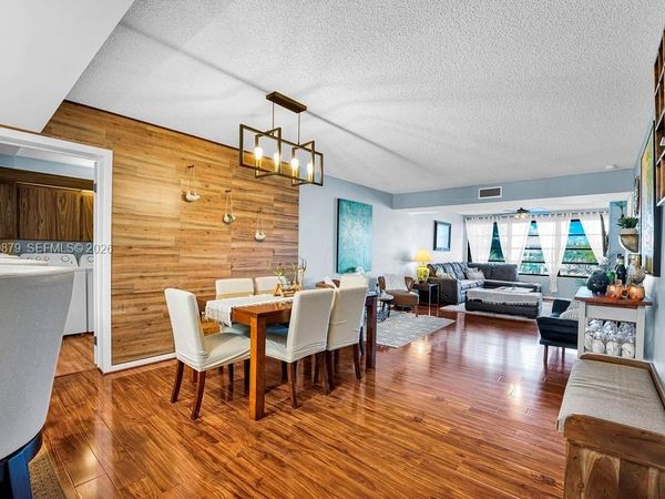 6049 Balboa Cir , Unit 302, Boca Raton, FL 33433