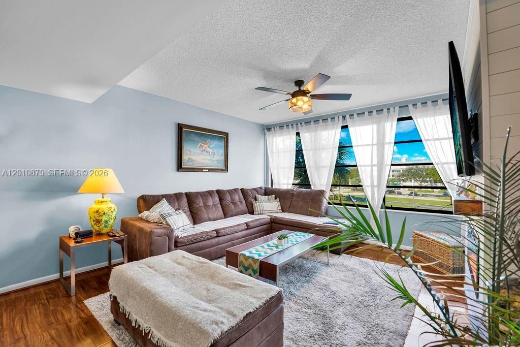 6049 Balboa Cir , Unit 302, Boca Raton, FL 33433 Photo