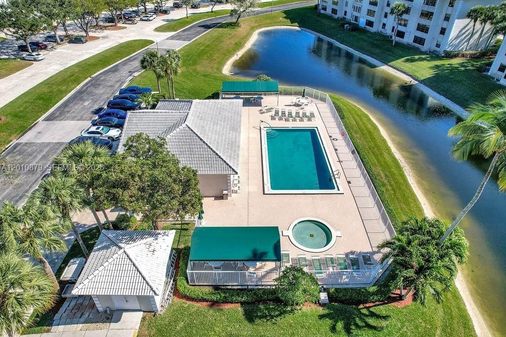 6049 Balboa Cir , Unit 302, Boca Raton, FL 33433 Photo
