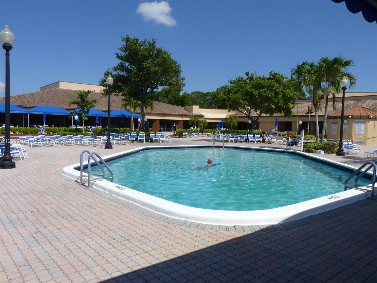 9241 Sunrise Lakes Blvd, Unit 201, Sunrise, FL 33322 Photo