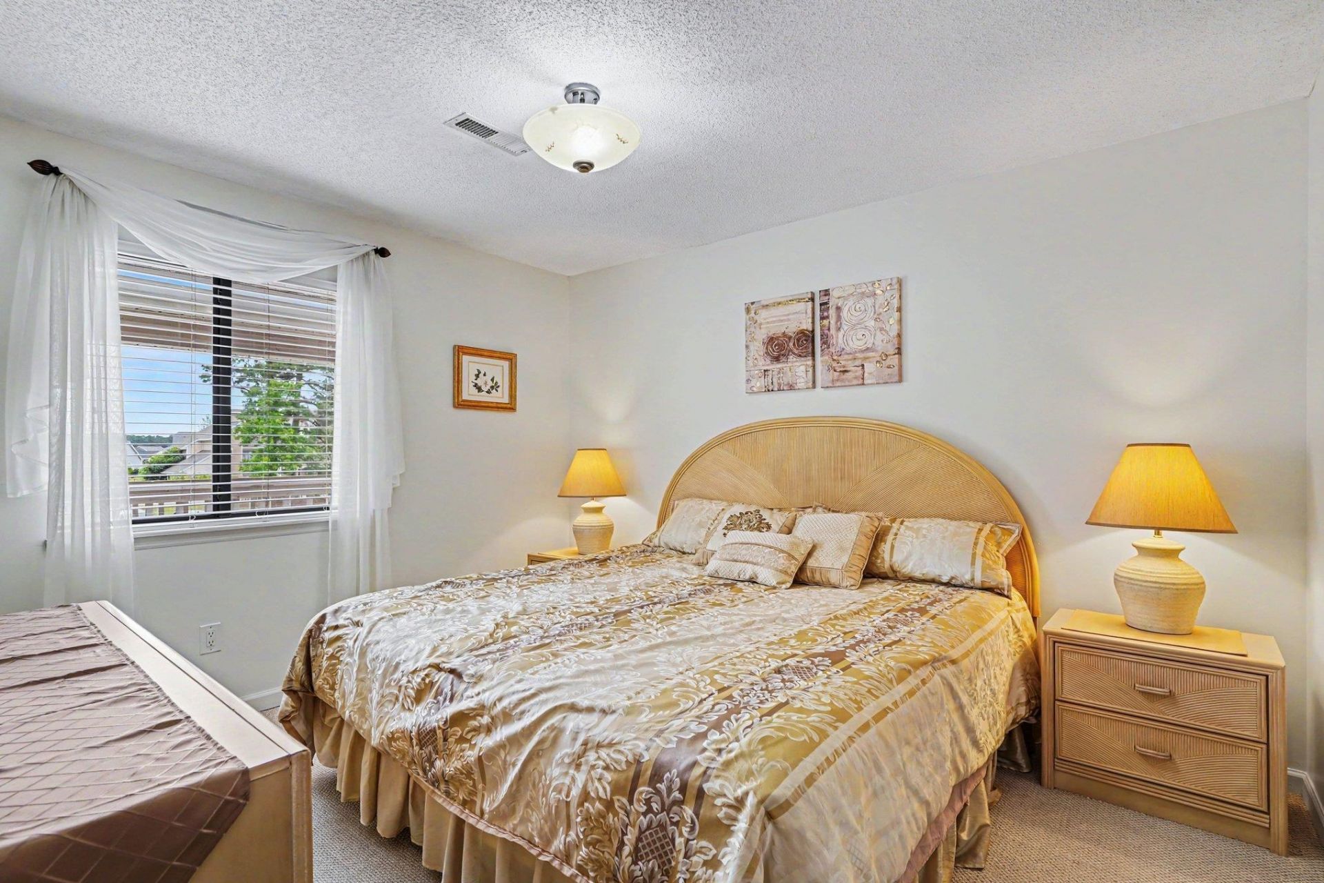 1095 Plantation Dr. W Photo 12