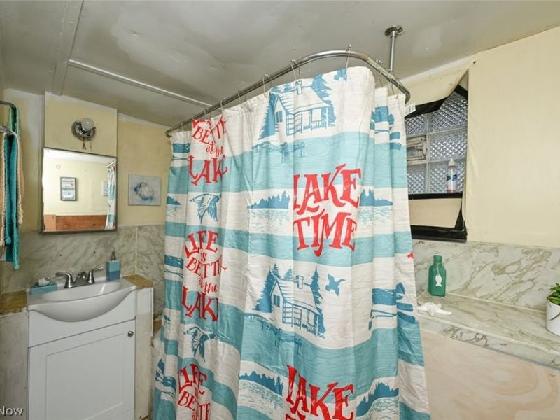 4049 Marvin Avenue , Cleveland, OH 44109 Photo 18