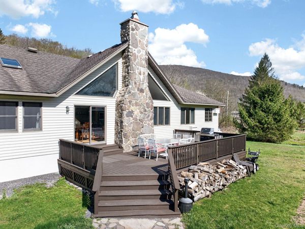 8643 New York Route 28, Big Indian, NY 12410