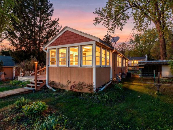435 Walnut Lane, Shoreview, MN 55126