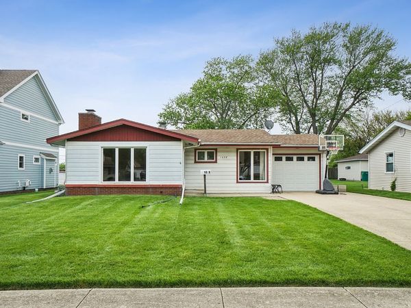 1028 Cherokee Place , Lemont, IL 60439