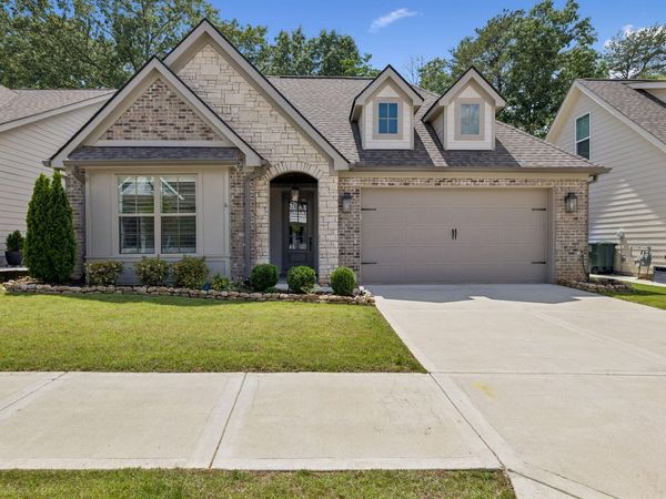 1800 Emmeline Way, Hixson, TN 37343