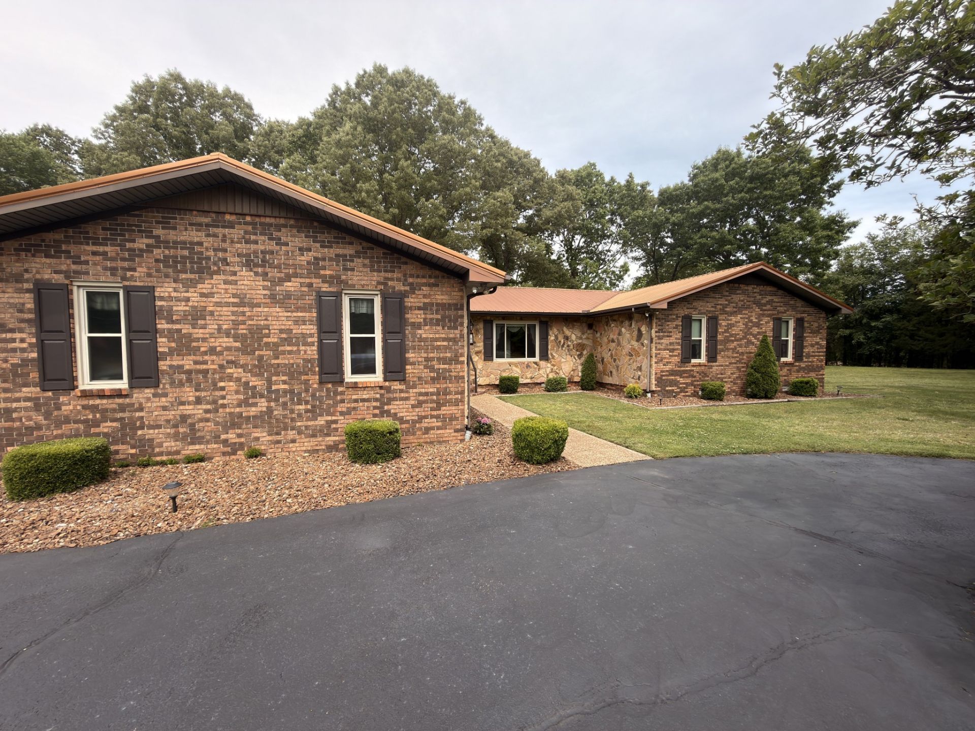 755 Utsi Rd, Estill Springs, TN 37330 Main Photo