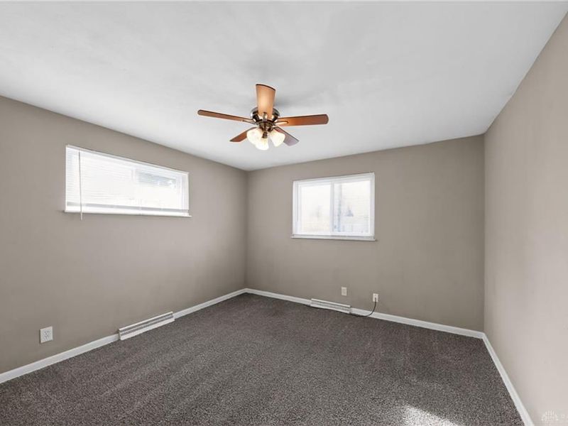3617 W Siebenthaler Avenue, Harrison Township, OH 45406 Photo 9