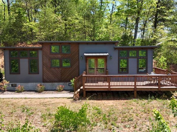 521 Duchess Drive , Sylva, NC 28779