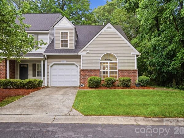 9904 Birch Knoll Court, Charlotte, NC 28213
