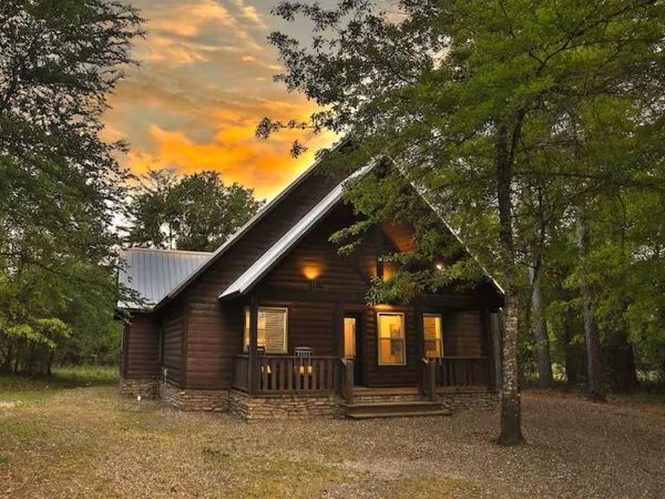 218 Timber Hills Lane, Broken Bow, OK 74728