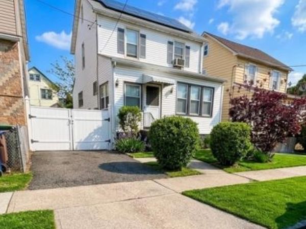 104 W 18Th St, Linden, NJ 07036