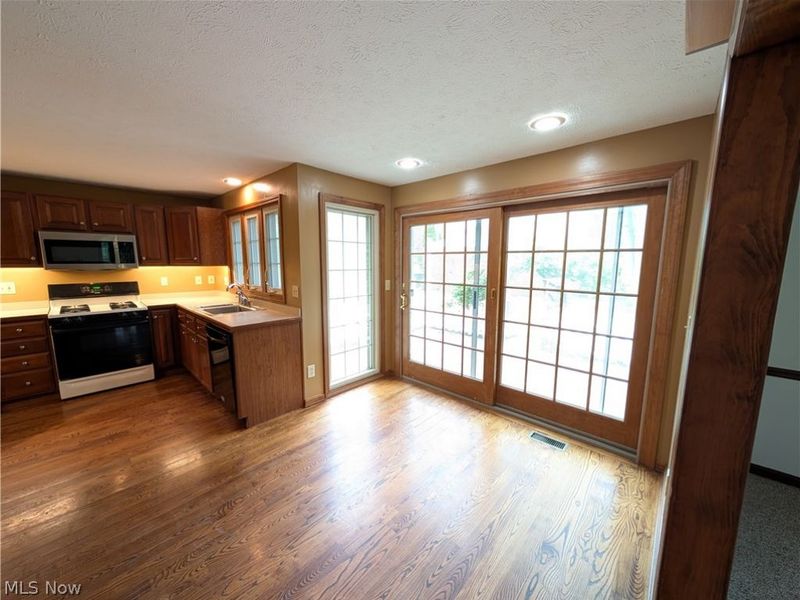 7353 Columbia, Olmsted Falls, OH 44138 Photo 29
