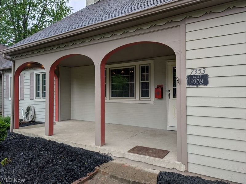 7353 Columbia, Olmsted Falls, OH 44138 Photo 3
