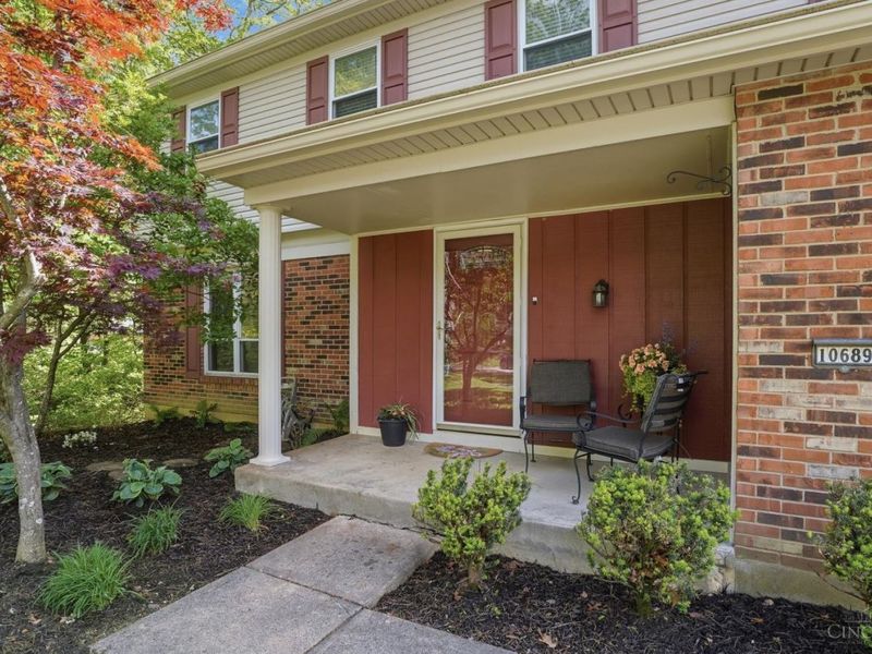 10689 Deershadow Lane, Montgomery, OH 45242 Photo 4